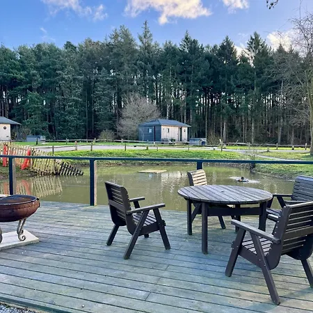 Riverside Cabins Shrewsbury Exterior photo