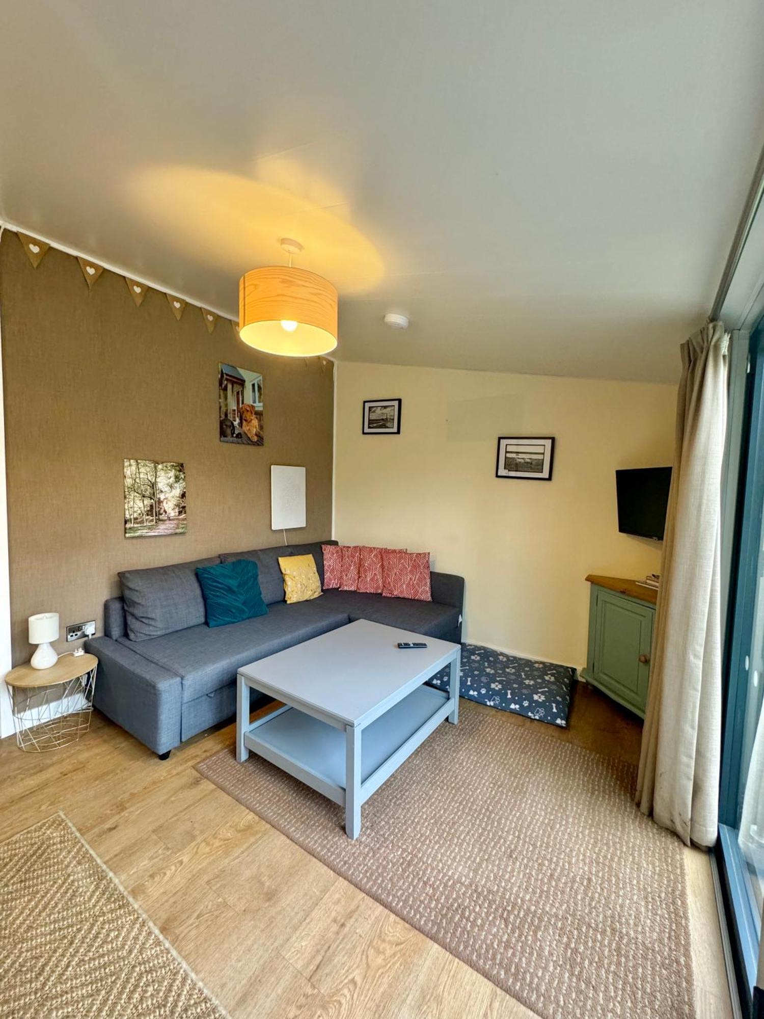 Lodge Riverside